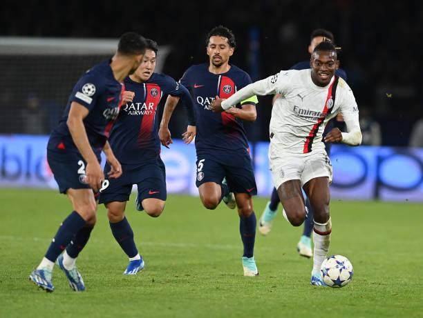 云开体育-0比3完败出线告急，这支米兰既不意大利也不欧洲