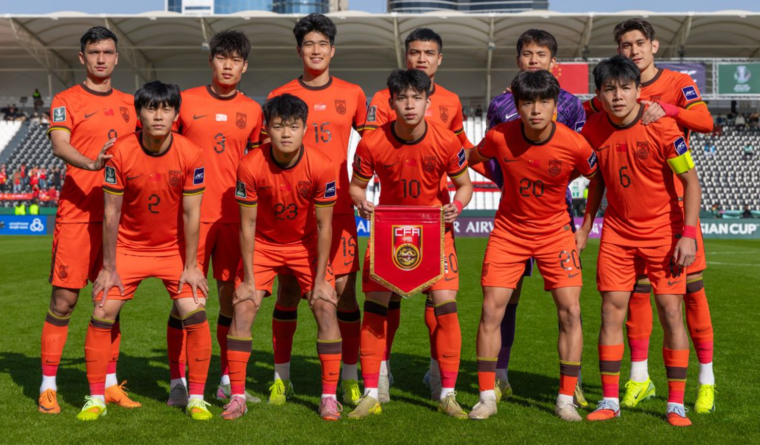 云开体育官网-亚足联确认!中国队vs日本队,3大主力累积2黄却不停赛,原因曝光