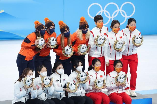 云开体育官网入口-冬奥13日综述：速滑“女飞人”诞生 国手获第9枚奖牌