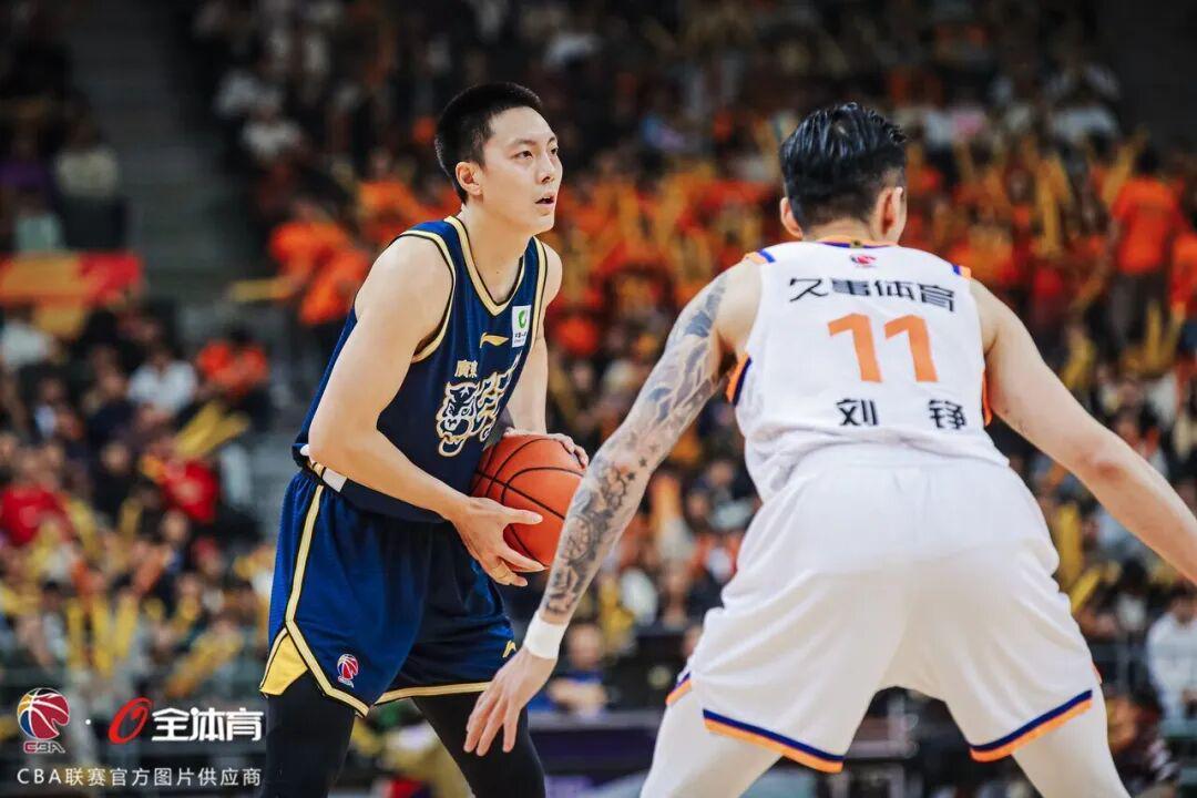 云开体育官网入口-下半场反扑未果，广东主场不敌上海