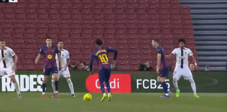 云开体育-远射世界波！亚马尔滑跪庆祝，创西甲单季纪录，5场连造6球