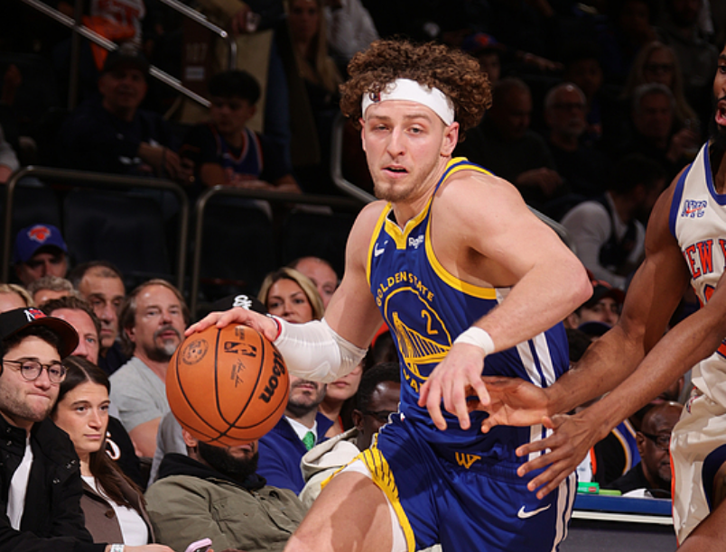 云开体育官网-8人伤停！勇士遭尼克斯21分逆转吞5连败 布伦森30+9唐斯两双