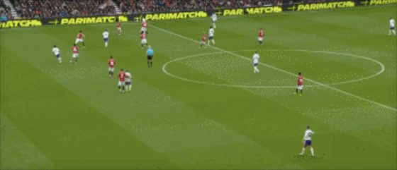 云开体育官网入口-英超：曼联3-1维拉稳居第3！B费助攻双响破纪录 谢什科替补破门