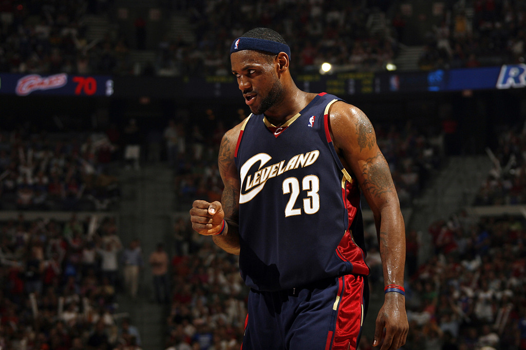 云开体育官网-阿里纳斯：别抱怨SGA罚球 不敢想象幼詹在如此开阔空间打球会怎样