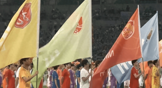 云开体育官网入口-随着无锡0-0，宿迁0-1，南通0-0徐州，苏超积分榜更新：盐城登顶